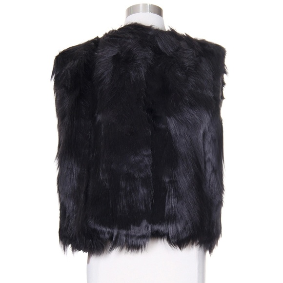 CODE22 Faux Fur Soft Vest - Picture 3 of 4